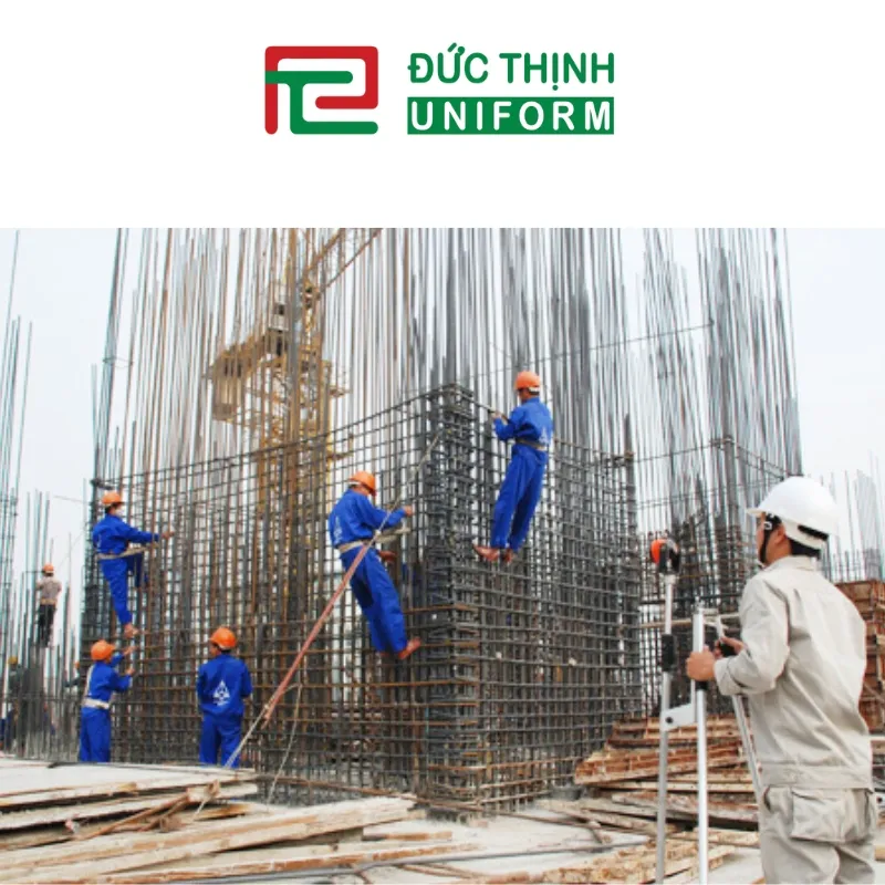 Đồng phục công nhân bao gồm những gì