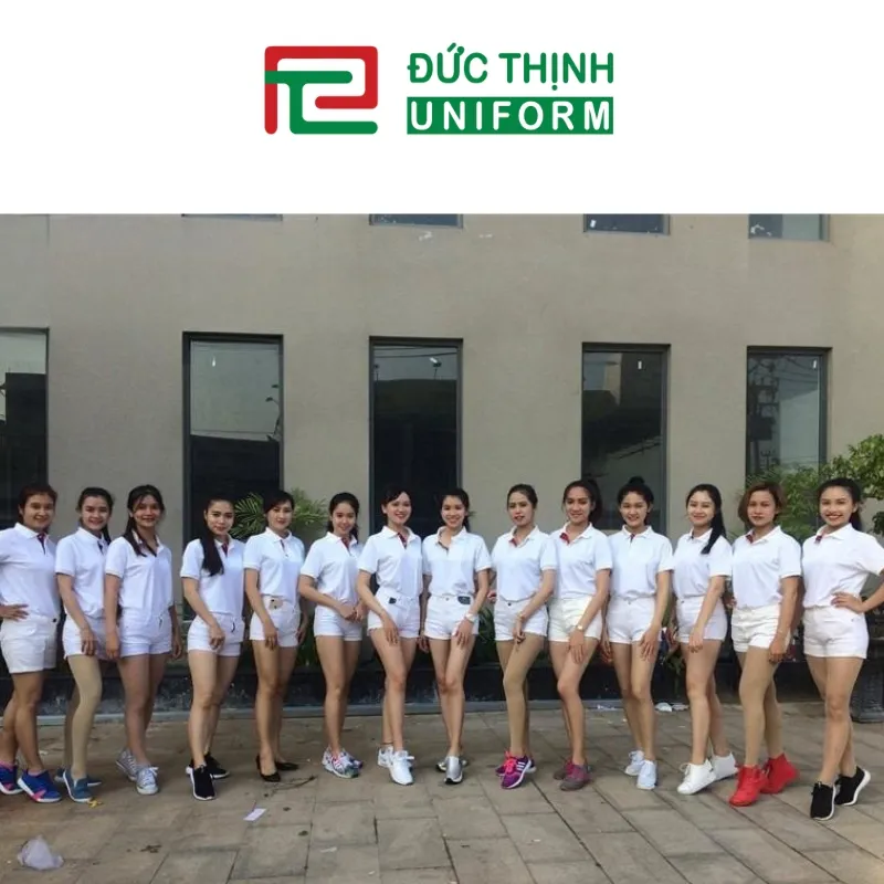 Đồng phục PG kết hợp áo thun và quần short