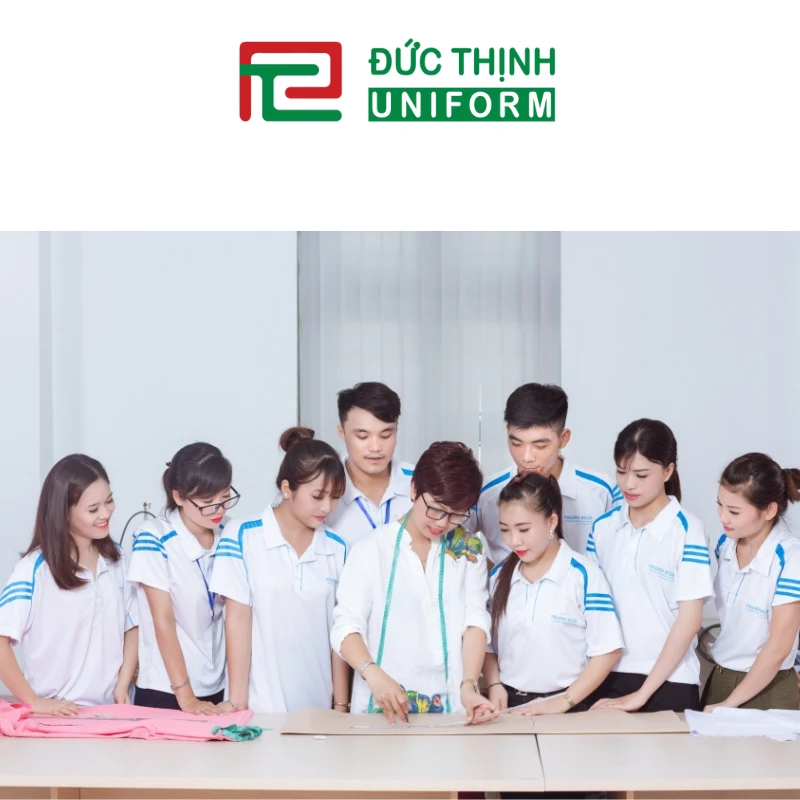 Áo thun polo của trường nghề dạy dệt may