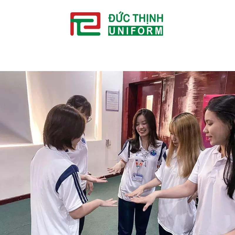 Mẫu đồng phục thể dục trường quốc tế đẹp