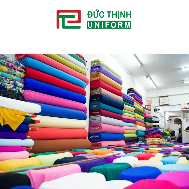 Chất liệu vải dùng để may đồng phục salon tóc